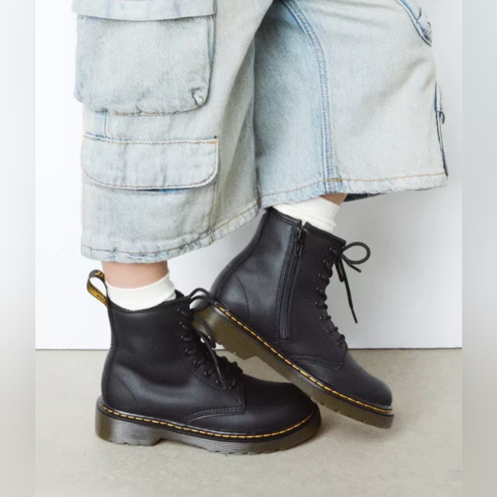 Dr. Martens 1460J Ankle Zip Leather Lace Up Boots In Black Size US 3